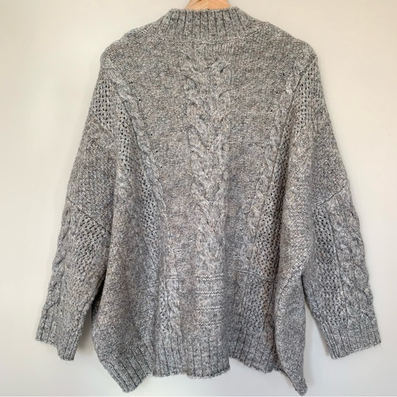 World Market Gray Soft Pullover Cardigan NWT - Picture 3 of 7